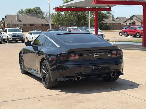 Used 2025 Nissan Z Performance w/ Floor Mat Package RWD image 5