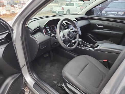 Used 2022 Hyundai Tucson SE image 13