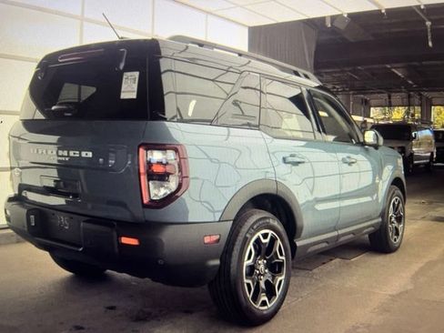 Used 2025 Ford Bronco Sport Outer Banks w/ Outer Banks Tech Package+ AWD/4WD image 2