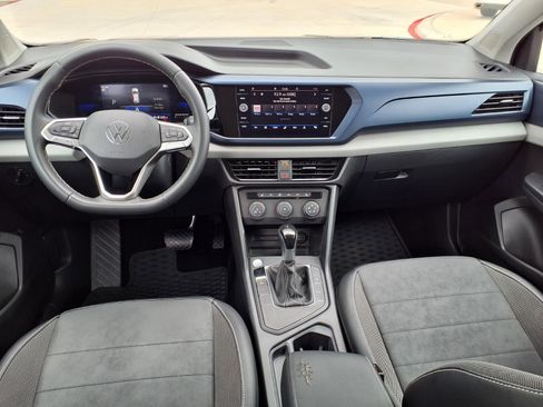 Used 2022 Volkswagen Taos SE image 12