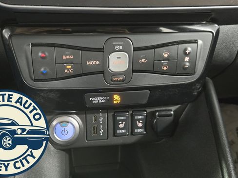 Used 2020 Nissan Leaf SL Plus w/ Protection Package image 14