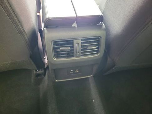 Used 2023 Nissan Rogue SV FWD image 11