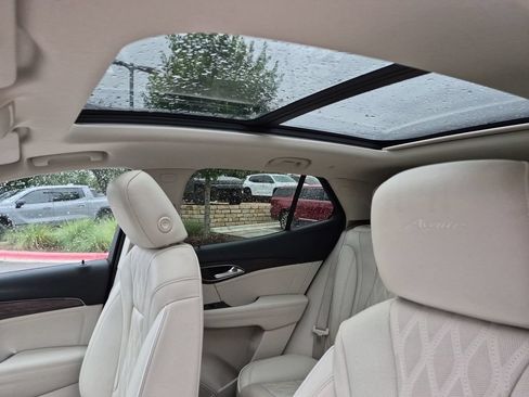 Used 2023 Buick Envision Avenir FWD image 31