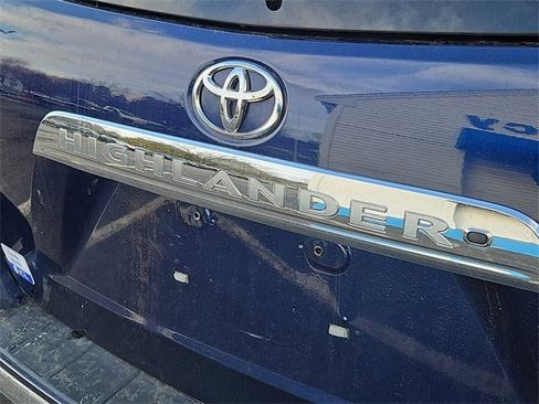 Used 2012 Toyota Highlander SE image 11