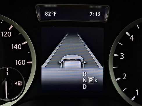 Used 2017 INFINITI QX30 Premium w/ Navigation Package image 10