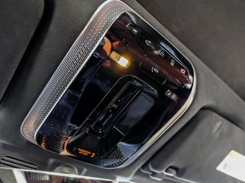 Used 2023 Mercedes-Benz S 580 4MATIC Sedan image 20