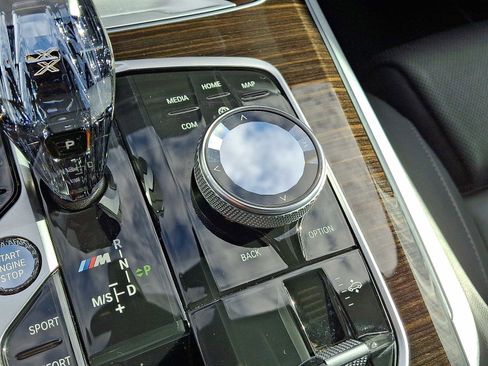 Used 2020 BMW X5 M50i w/ Executive Package image 25