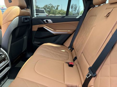 Used 2023 BMW X5 sDrive40i w/ Executive Package RWD image 14