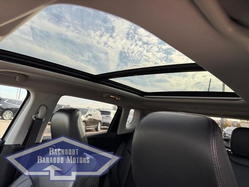 Used 2022 Jeep Compass Latitude w/ Sun and Sound Group image 9