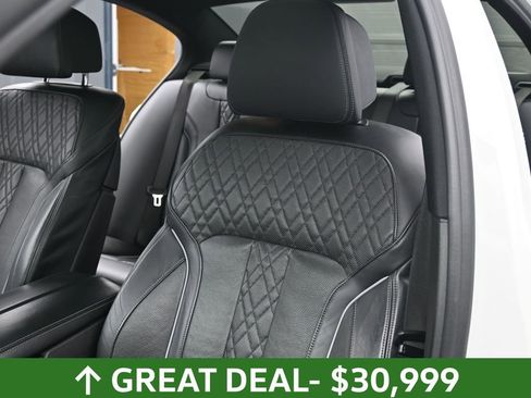 Used 2018 BMW M550i xDrive image 24