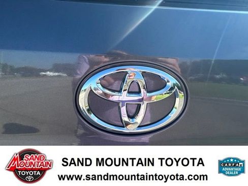 Used 2025 Toyota Highlander XSE AWD/4WD image 11