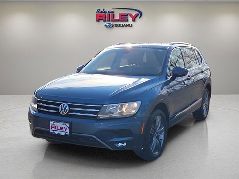 Used 2020 Volkswagen Tiguan SEL image 1