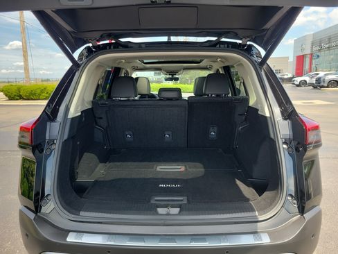 Certified 2023 Nissan Rogue SL w/ SL Premium Package AWD/4WD image 8