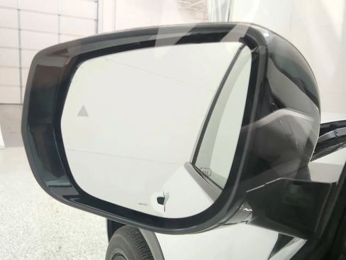 Used 2021 Jeep Grand Cherokee L Laredo image 24