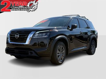 New 2025 Nissan Pathfinder SV