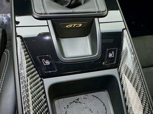Used 2022 Porsche 911 GT3 image 22