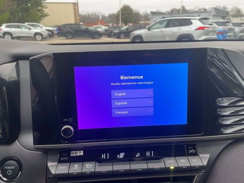 Used 2025 Toyota Camry LE image 21