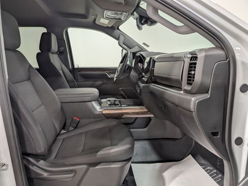 Used 2025 Chevrolet Silverado 2500 LT AWD/4WD image 19