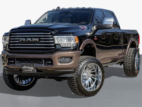 Used 2024 RAM 2500 Limited w/ Safety Group image 4