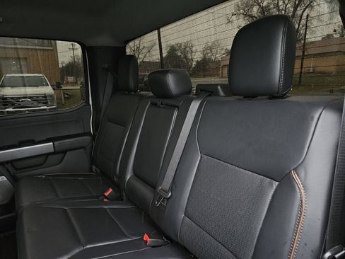 Used 2025 Ford F250 Lariat w/ Chrome Package image 29