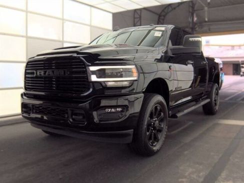 Used 2023 RAM 2500 Laramie AWD/4WD image 4