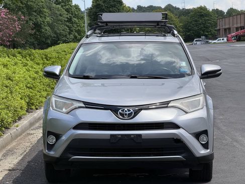 Used 2016 Toyota RAV4 XLE AWD/4WD image 4