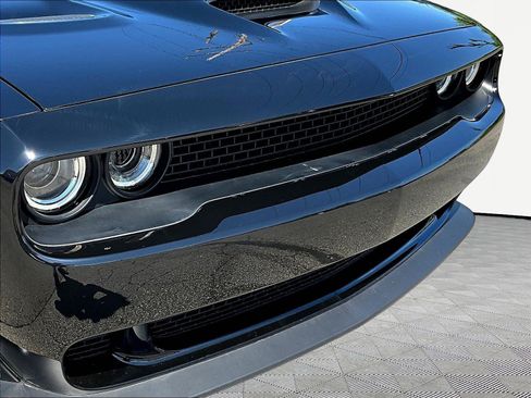 Used 2019 Dodge Challenger R/T Scat Pack RWD image 30