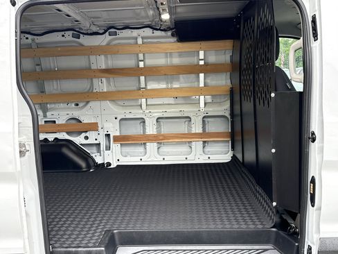 Certified 2025 Ford Transit 250 Low Roof w/ Exterior Upgrade Package RWD image 19