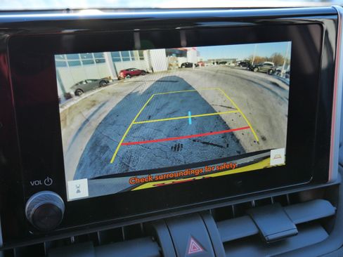 Certified 2025 Toyota RAV4 LE image 31