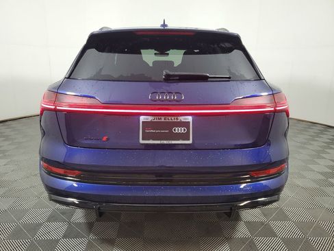 Used 2022 Audi e-tron S Premium Plus image 5