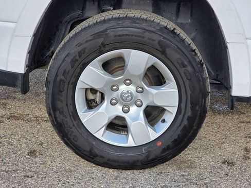 Used 2025 RAM 1500 Big Horn AWD/4WD image 16