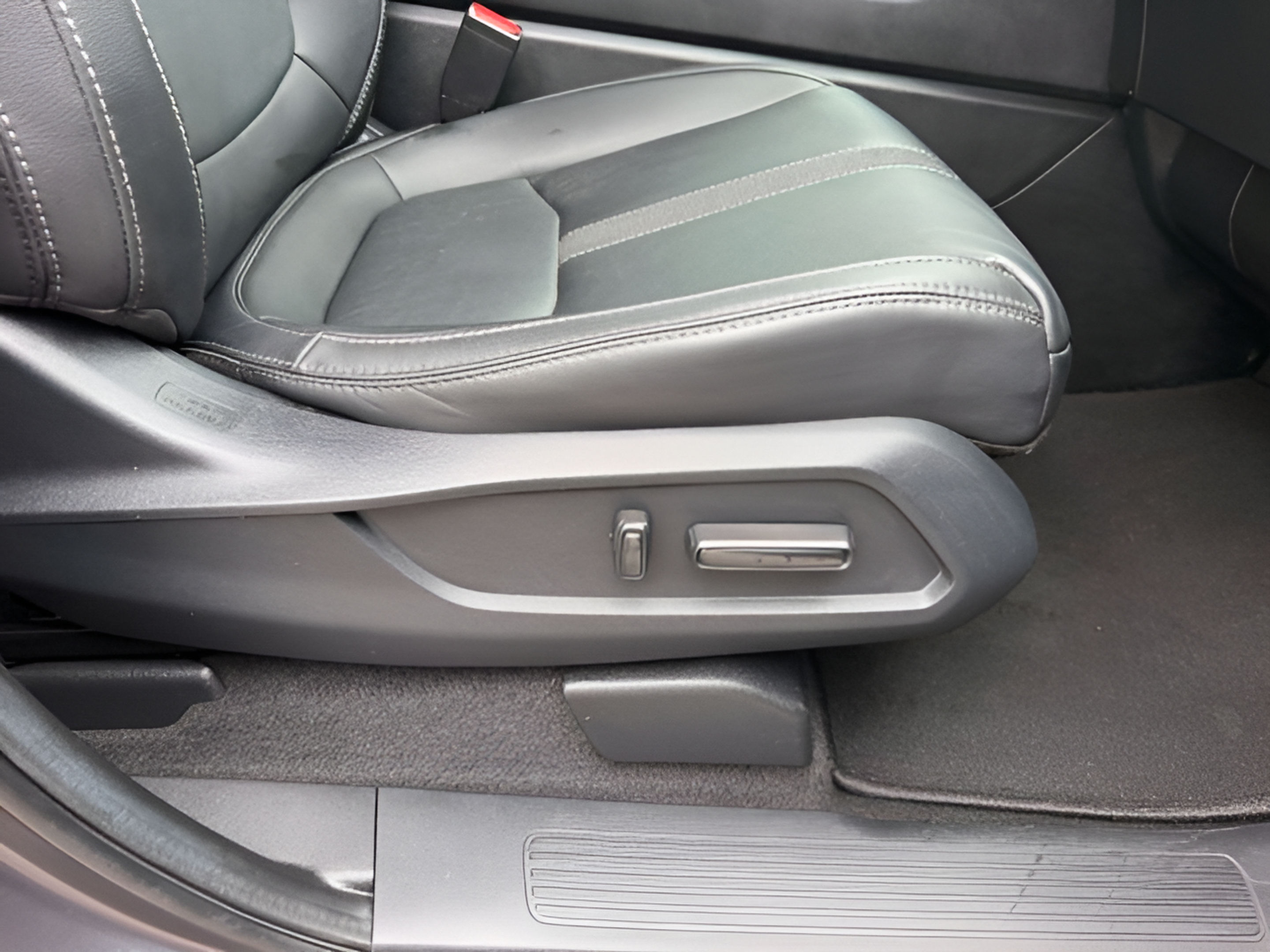 Used 2024 Honda Pilot EX-L image 29
