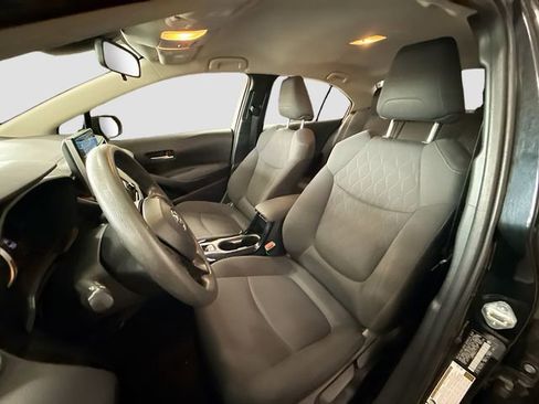 Used 2020 Toyota Corolla LE FWD image 17