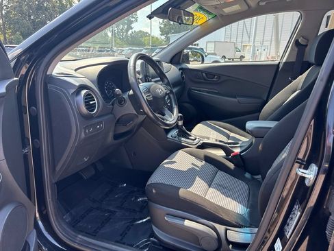 Used 2021 Hyundai Kona SEL AWD/4WD image 5