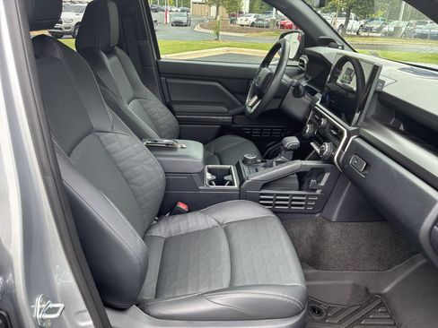 Used 2026 Toyota 4Runner TRD Off-Road Premium AWD/4WD image 39