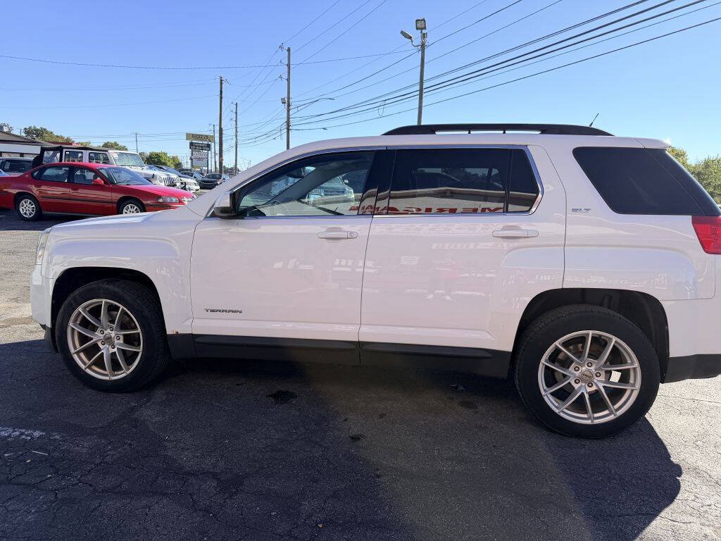 Used 2011 GMC Terrain SLT AWD/4WD image 3