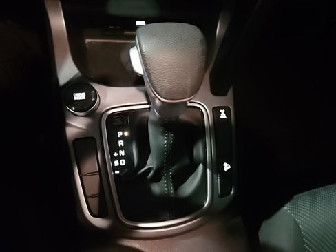 Certified 2024 Kia Seltos LX image 13