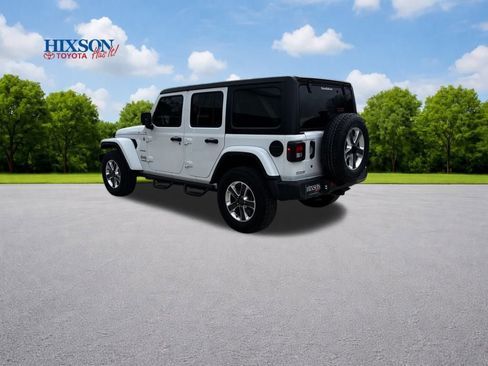 Used 2019 Jeep Wrangler Unlimited Sahara image 5