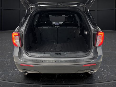 Used 2023 Ford Explorer ST-Line AWD/4WD image 15