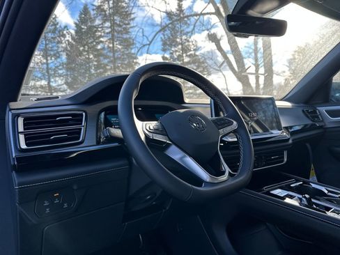 New 2026 Volkswagen Atlas Cross Sport SE image 6