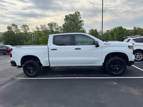 Used 2024 Chevrolet Silverado 1500 Custom Trail Boss AWD/4WD image 2