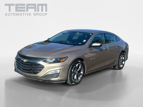 Used 2024 Chevrolet Malibu LT image 3