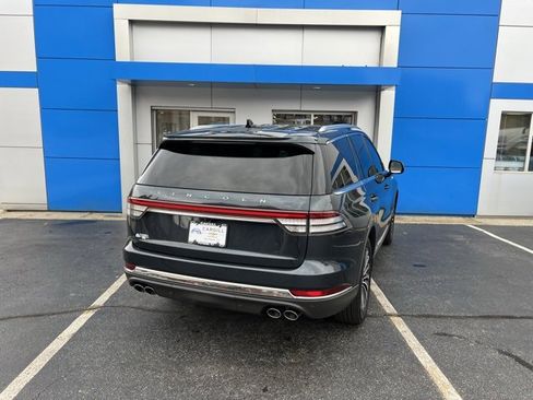 Used 2023 Lincoln Aviator Reserve w/ Equipment Group 201A image 6
