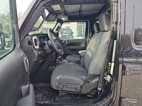 New 2026 Jeep Wrangler Unlimited Sport AWD/4WD image 11