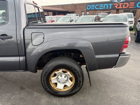 Used 2014 Toyota Tacoma 4x4 Double Cab w/ SR5 Package image 39