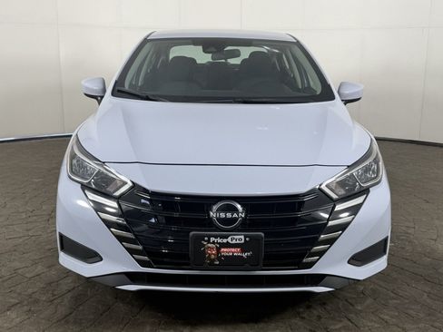 Used 2024 Nissan Versa SV w/ Trunk Package FWD image 2
