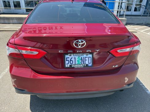 Used 2019 Toyota Camry LE FWD image 4