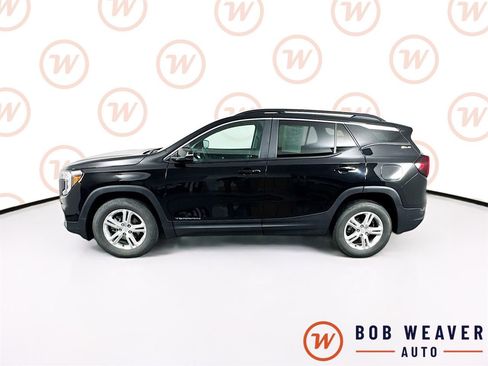 Used 2022 GMC Terrain SLE w/ Driver Convenience Package image 4