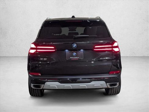 New 2026 BMW X5 xDrive50e w/ Premium Package image 7