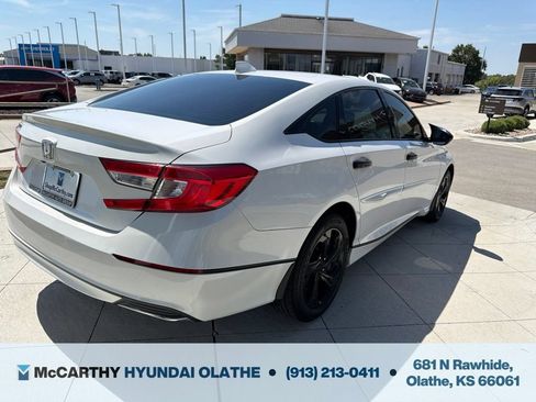 Used 2019 Honda Accord EX image 16